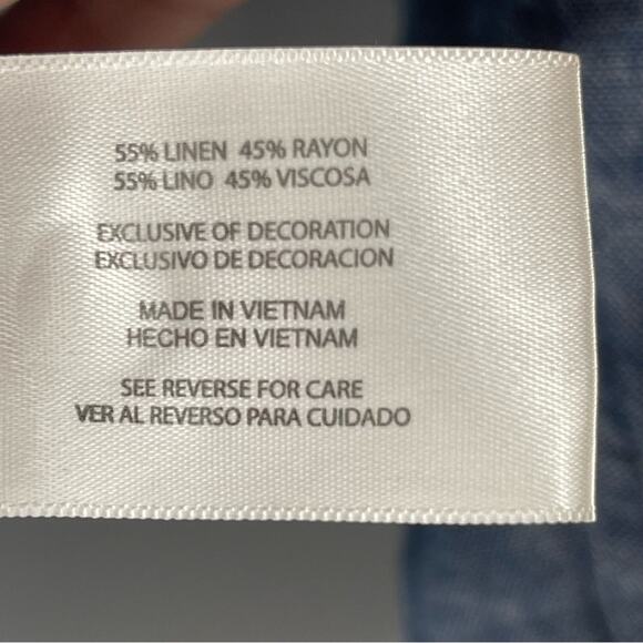 GAP Linen Blend Blue Chambray Relaxed Fit Button Down Shirt Size Medium - Picture 10 of 12